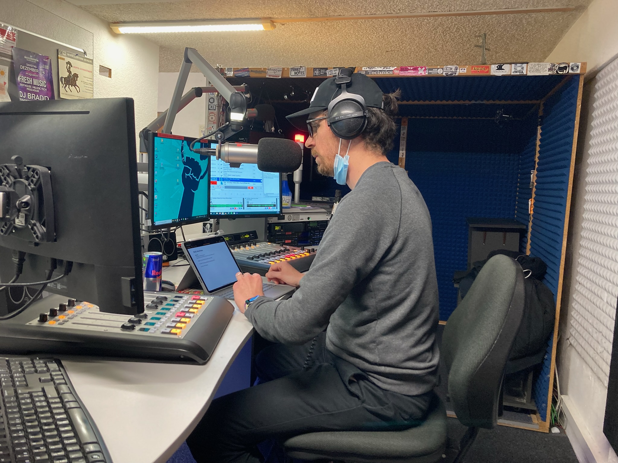QueerUp Radio